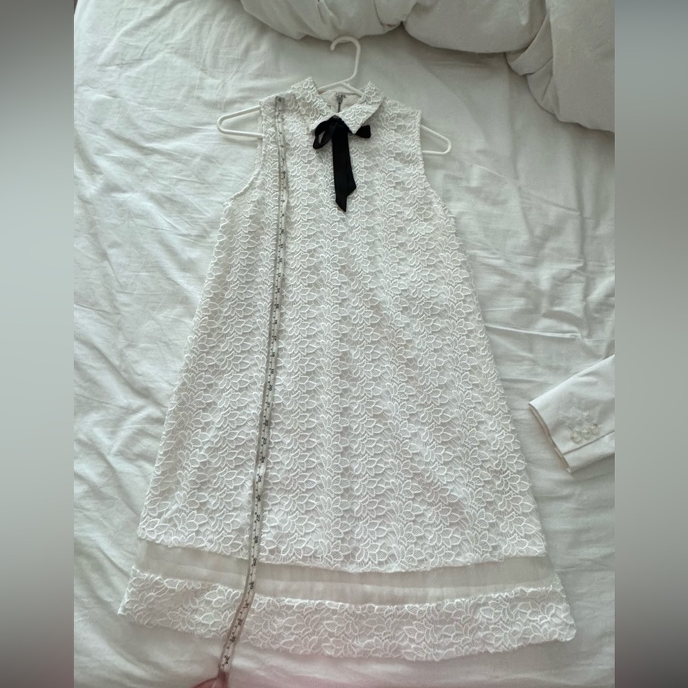 Alice + Olivia Irene Lace Dress - Picture 6 of 8